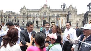 FOTOS: Ollanta Humala se dio baño de popularidad en Plaza de Armas