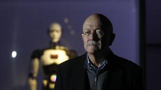 Andrés Ortega Klein: “Tendremos que integrar a los robots en nosotros mismos”