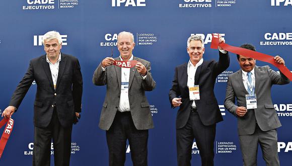 Por el Perú. Julio Luque, gobernador Fernando Cillóniz, Gonzalo Aguirre, presidente de CADE. (Alessandro Currarino)