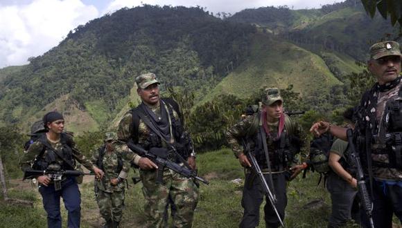 FARC es culpada de un disparo que ocasionó la muerte de un soldado del ejército colombiano (AP).