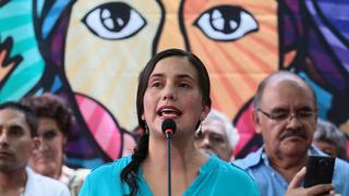 Verónika Mendoza: “El gobierno debe ampliar ayuda económica a las familias que lo necesitan” 