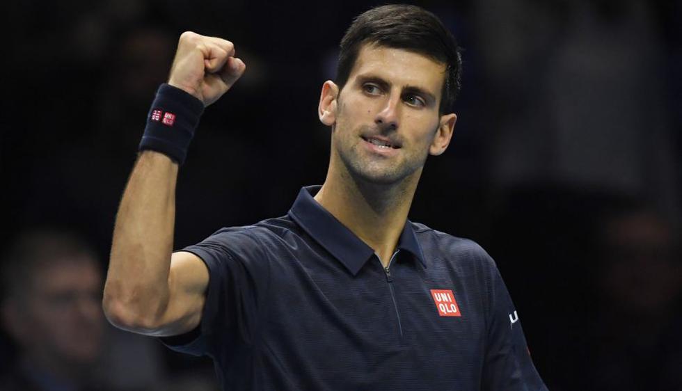 Novak Djokovic venció a David Goffin y clasificó invicto a la semifinal de Master de Londres. (Reuters)