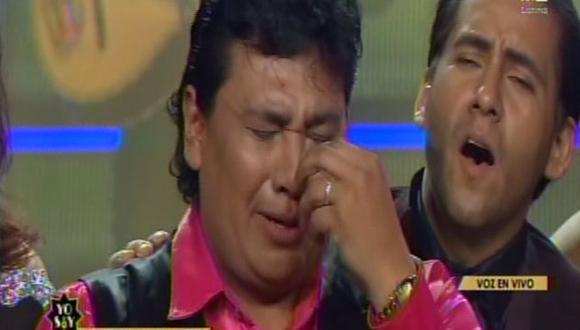 Ronald Hidalgo, el 'Juan Gabriel' peruano, rompió en llanto. (Captura TV)