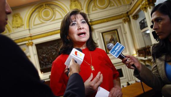 FP rechaza expresiones racistas de Martha Chávez y ella dice que “no la conocen ni le interesa”. (Foto: Paul Vallejos / Archivo El Comercio)