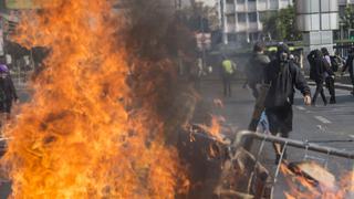 Violentos enfrentamientos durante marcha por el Día del Trabajo en Chile | FOTOS