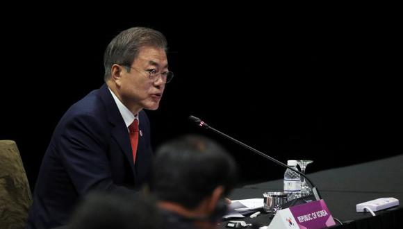 Moon Jae-in destacó en la convención de la cámara de comercio en Incheon, en octubre, que la inversión que generaría "una sola comunidad económica coreana". (Foto: EFE)