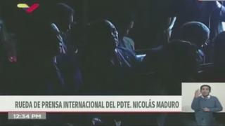 Falla eléctrica interrumpe rueda de prensa de Nicolás Maduro [VIDEO]