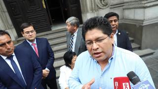 Rennán Espinoza renuncia a Somos Perú tras graves denuncias contra Guillermo Aliaga