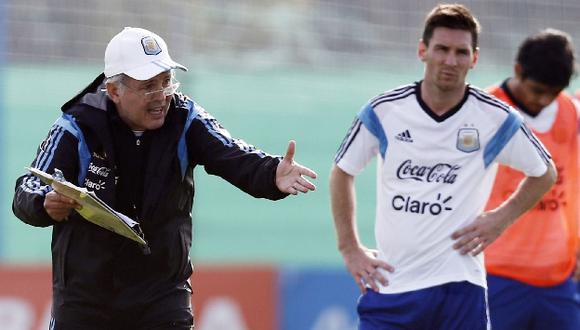 Messi y algunos referentes argentinos se habrían distanciado de ‘Pachorra’. (AP)