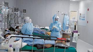Incremento de hospitalizaciones por COVID-19 se presenta en al menos diez establecimientos del país