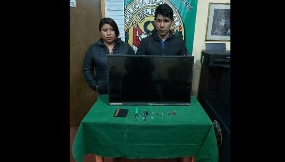 Pareja de enamorados roba televisor de hostal en Arequipa