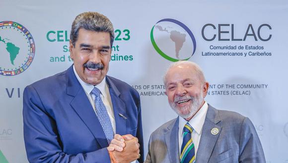 Nicolás Maduro le promete a Lula da Silva que las elecciones serán en el segundo semestre (EFE)