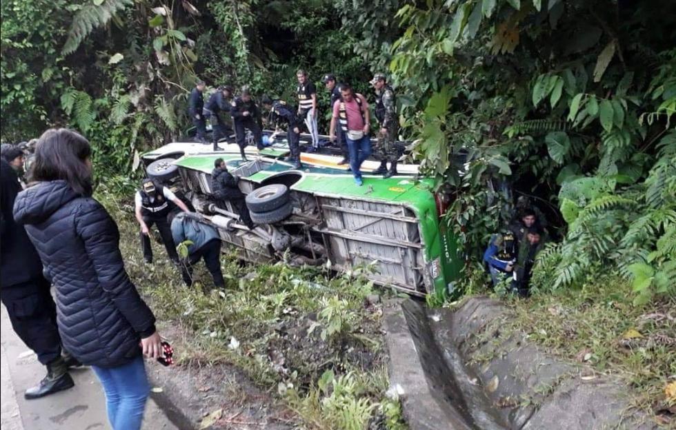 Accidente en bus provoca la muerte de dos policías y una fiscal. (Foto: Cusco en Portada)