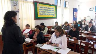 Gobierno afina detalles para incrementar sueldo mínimo de profesores a S/2,000