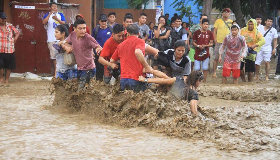 Centro de Trujillo inundado por el sexto huaico en la semana. (Javier Rosado)