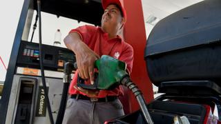 Largas colas ante incertidumbre por el precio de la gasolina en Venezuela [FOTOS]