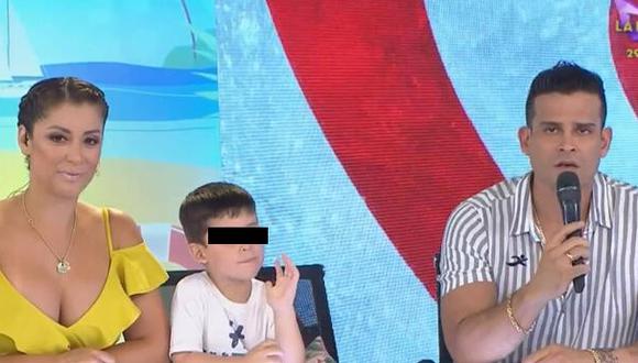 Christian Domínguez y Karla Tarazona se muestran juntos con su hijo por primera vez en TV. (Captura de Pantalla)