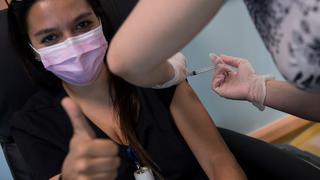 Chile supera los 56.000 vacunados y casi 10.000 han recibido las dos dosis