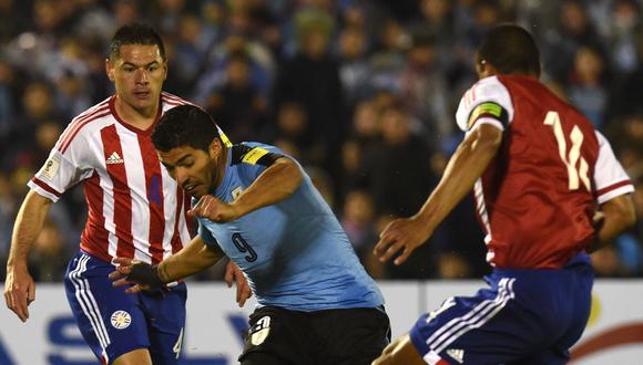 Paraguay recibe a Uruguay por la fecha 16 de las Eliminatorias.(AFP)