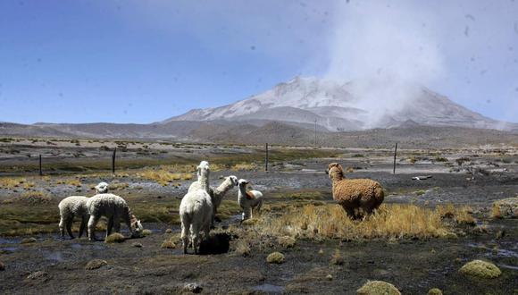 Expertos del IGP recomendaron mantener el nivel de alerta naranja en el volcán Ubinas. (Foto: GEC/Archivo)