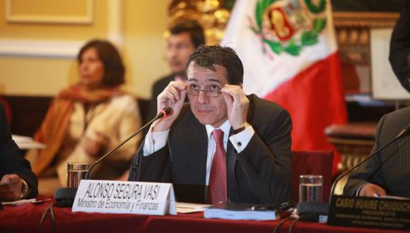 NORMA. Ministro de Economía, Alonso Segura, busca darle un nuevo impulso al gasto público. (USI)