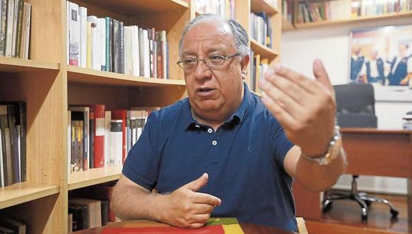 Fernando Tuesta dijo que se debe mejorar la "calidad" de la discusión sobre los proyectos de reforma política. (Foto: GEC)