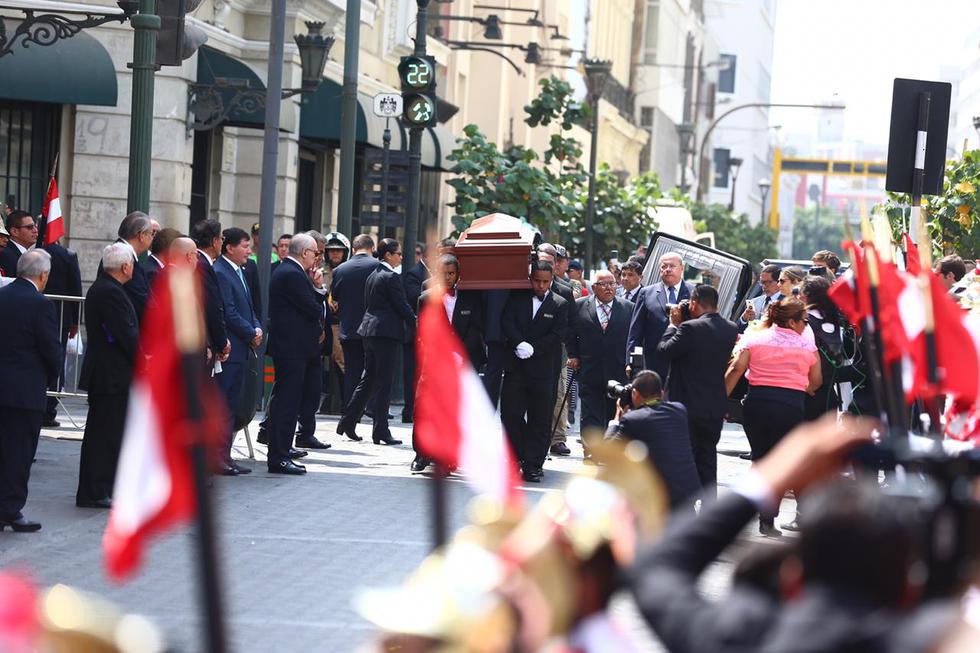 Los restos de Javier Pérez de Cuéllar llegaron a la sede de la Cancillería peruana. (Foto: Hugo Curotto / GEC)