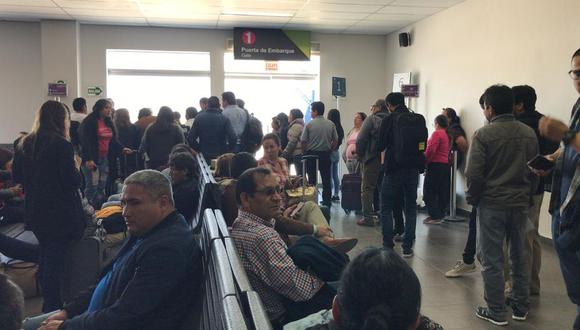 Indecopi coordina asistencia para pasajeros afectados por la cancelación de vuelos de Peruvian Airlines. (GEC/Referencial)