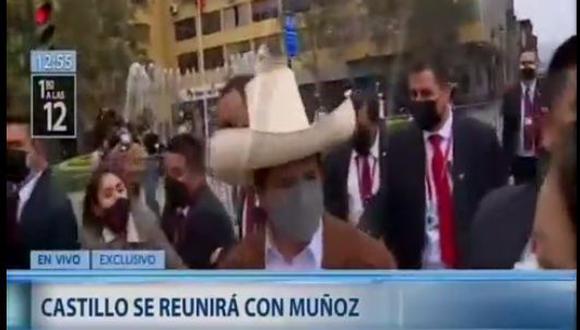 Una reportera de TV Perú fue apartada a la fuerza de Pedro Castillo. (Canal N)