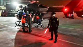 Policía traslada oxígeno en helicópteros a Hospital de Huaycán ante bloqueo de carreteras | VIDEO