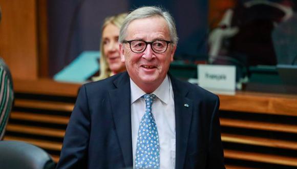 Juncker saludó a una funcionaria agitándole el pelo con ambas manos, un comportamiento que, según Rudd, probablemente habría sido objeto de una queja formal si hubiera ocurrido en el Reino Unido. (Foto: EFE)