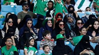 ¡Insólito! Detienen a 35 mujeres por ir a un estadio en Irán [FOTOS]