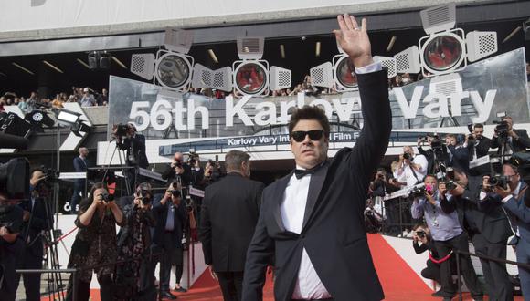 Benicio del Toro recibió el "President's Award" en el festival de Karlovy Vary. (Foto:  Michal Cizek / AFP)