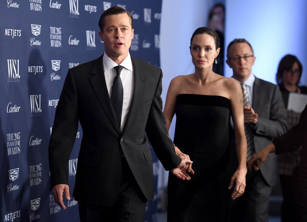 Angelina Jolie y Brad Pitt tenían previsto reunirse el último martes 21 de agosto para intentar resolver el tema de la custodia de sus hijos, pero el encuentro fue pospuesto. (Foto: AFP)