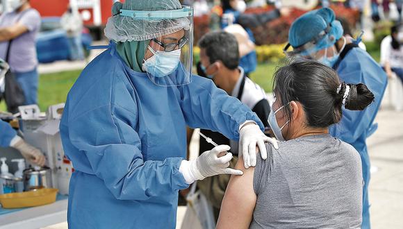 El suministro de la vacuna contra el COVID-19 aún es negociada por el Gobierno peruano con diversos laboratorios. (GEC)