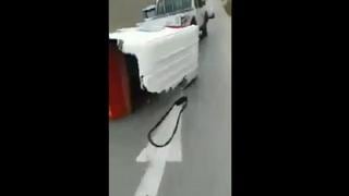 Fiscalizador arrastra a mototaxista con su pasajera durante intervención en VMT [VIDEO]