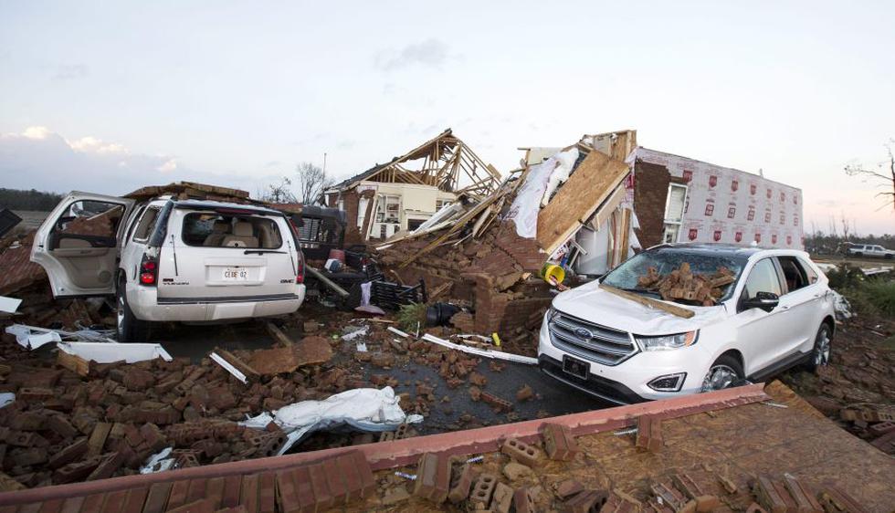 Una serie de tornados dejaron como saldo 18 muertos y decenas de heridos en el estado de Georgia, Estados Unidos. (EFE)