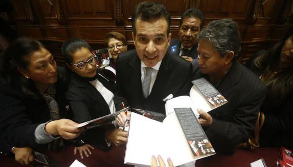 Ollanta Humala cedió el poder a Nadine Heredia, según Omar Chehade. (Perú21)