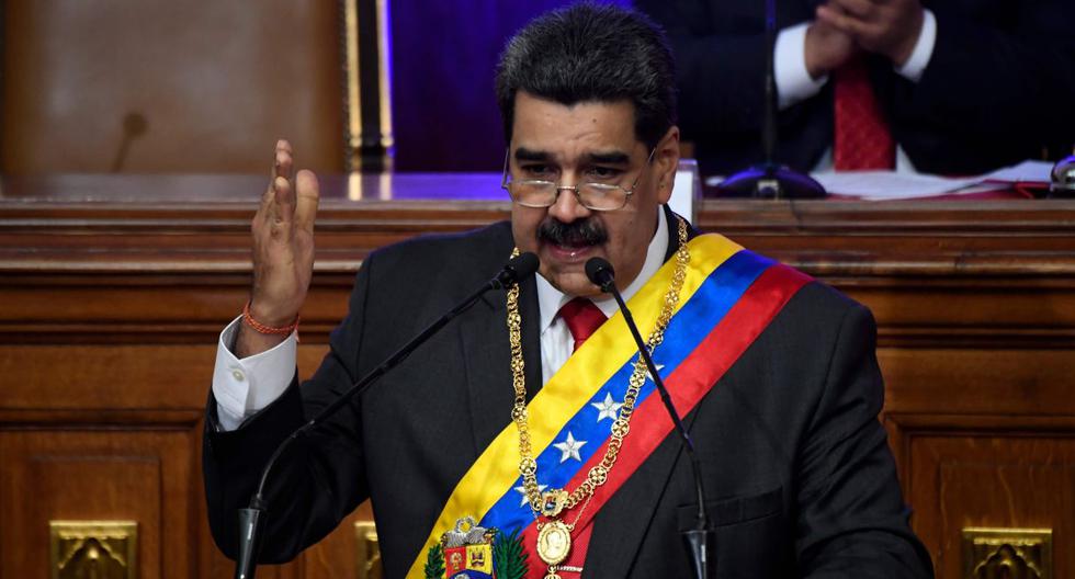 Maduro también se dijo abierto a que el Poder Electoral, acusado por la oposición de servir al chavismo, tome medidas para "dar más garantías" en las legislativas. (Foto: AFP)