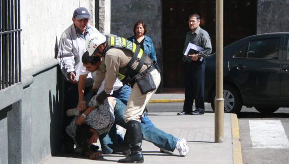 La delincuencia no se detiene. Gobierno espera frenar ola de crimen que aterroriza a los ciudadanos. (Perú21)