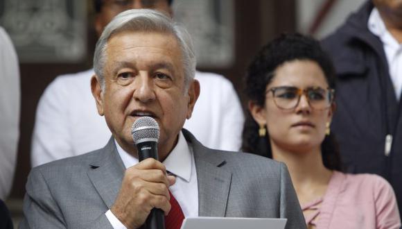 López Obrador aprueba para el 64,6 % de los mexicanos, mientras que 12,7 % ni lo aprueban ni lo desaprueban y el 10,6 % no saben o no contestan. (Foto: EFE)