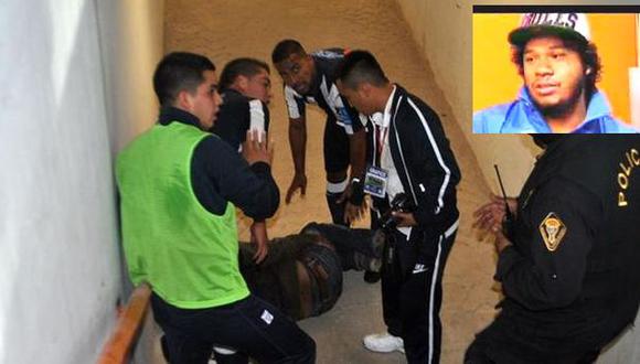 Ávila fue auxiliado por jugadores de Alianza. (Peru.com)