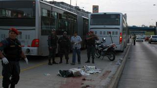 Bus del Metropolitano atropella y mata a peatón imprudente en Vía Expresa