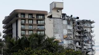 EE.UU.: al menos un muerto deja derrumbe parcial de un edificio de departamentos en Miami [FOTOS y VIDEO]