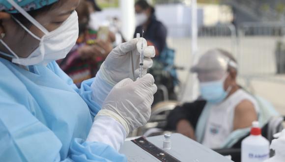 ONG VeneActiva informó que más de 6 mil ciudadanos adultos mayores venezolanos han sido vacunados contra el COVID-19 en el Perú. (Foto: GEC)