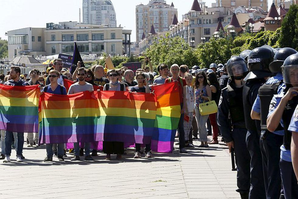 La segunda marcha por el orgullo gay dejó a seis personas heridas. (Reuters)