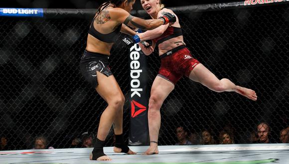 Amanda Nunes venció a Valentina Shevchenko por decisión dividida de los jueces de la pelea estelar del UFC 215. (AFP)