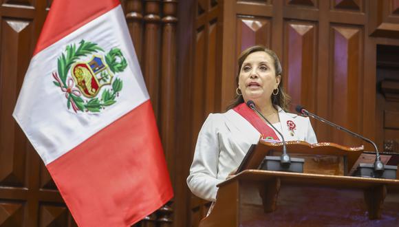 “Hemos escuchado a Dina Boluarte tener una mano extendida de reconciliación a todos los peruanos. Con sus defectos y características, yo pienso que fue un discurso muy solvente”.