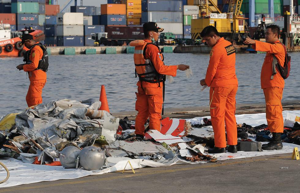 Avión con 189 pasajeros cae al mar en Indonesia y no se espera sobrevivientes. (Agencias)