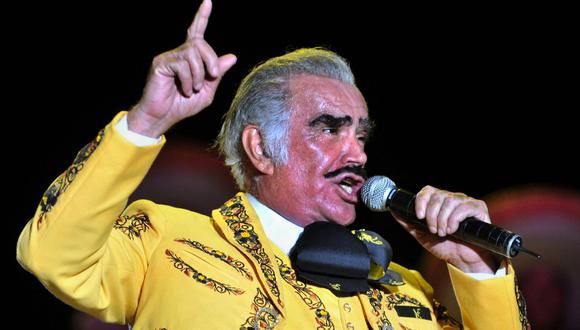 Los familiares de Vicente Fernández siguen dando detalles sobre el estado del cantante mexicano. (Foto: Luis Robayo / AFP)